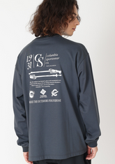 日本限定 Columbia Stuck Brook™ Graphic L/S Tee (行山杖)